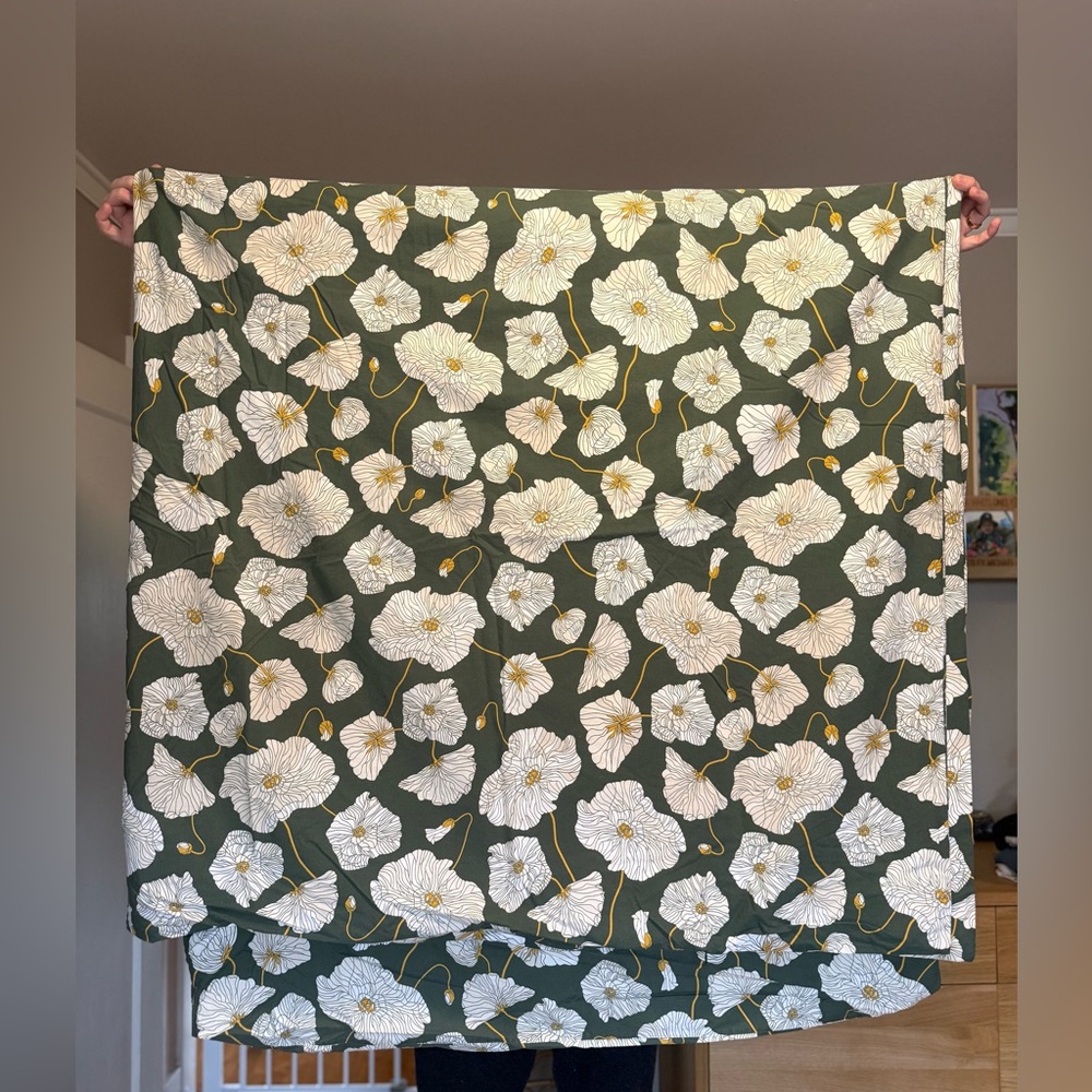 Schoolhouse Blooming Fields Duvet Cover in Queen Sz